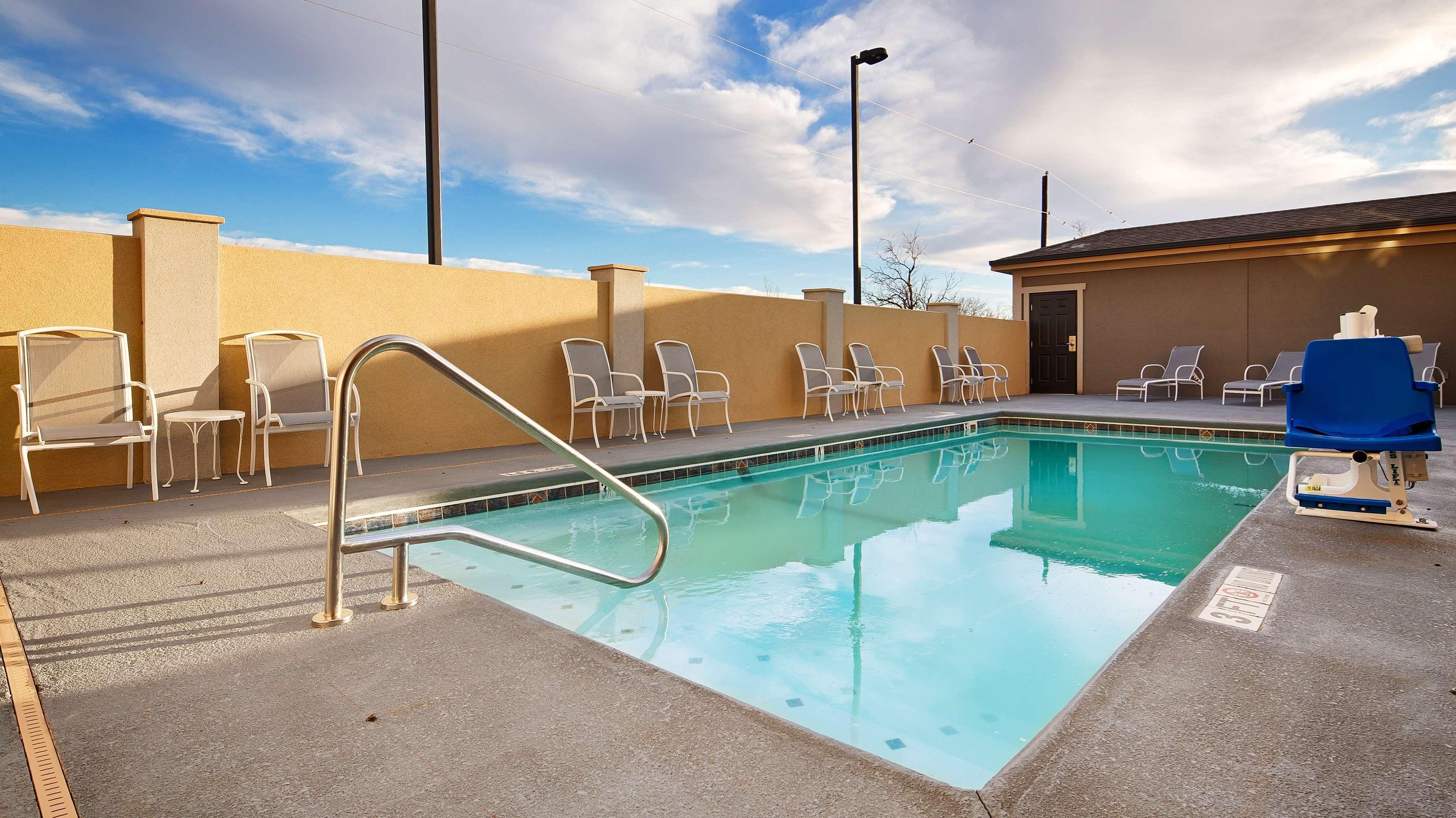 Best Western Plus Lonestar Inn & Suites Colorado City Exterior photo